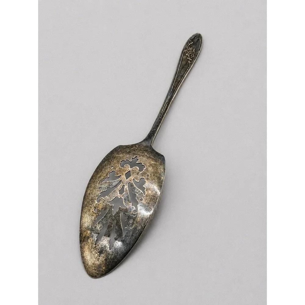 Vintage Tudor Plate Oneida Community Silverplate Pierced Pie / Cake Server